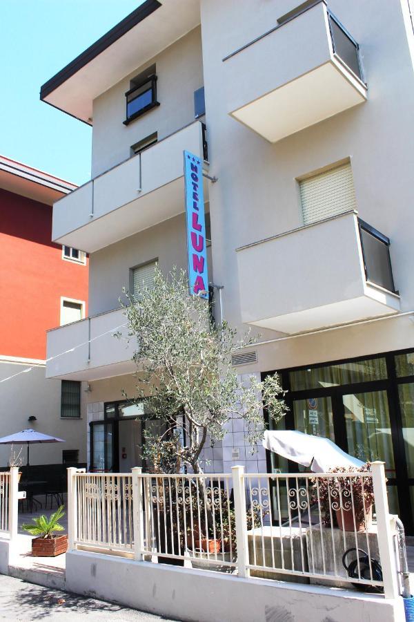 Hotel Luna Rimini Ngoại thất bức ảnh