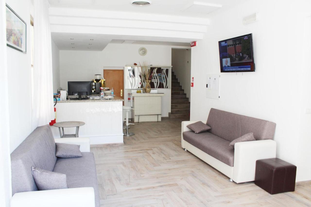 Hotel Luna Rimini Ngoại thất bức ảnh