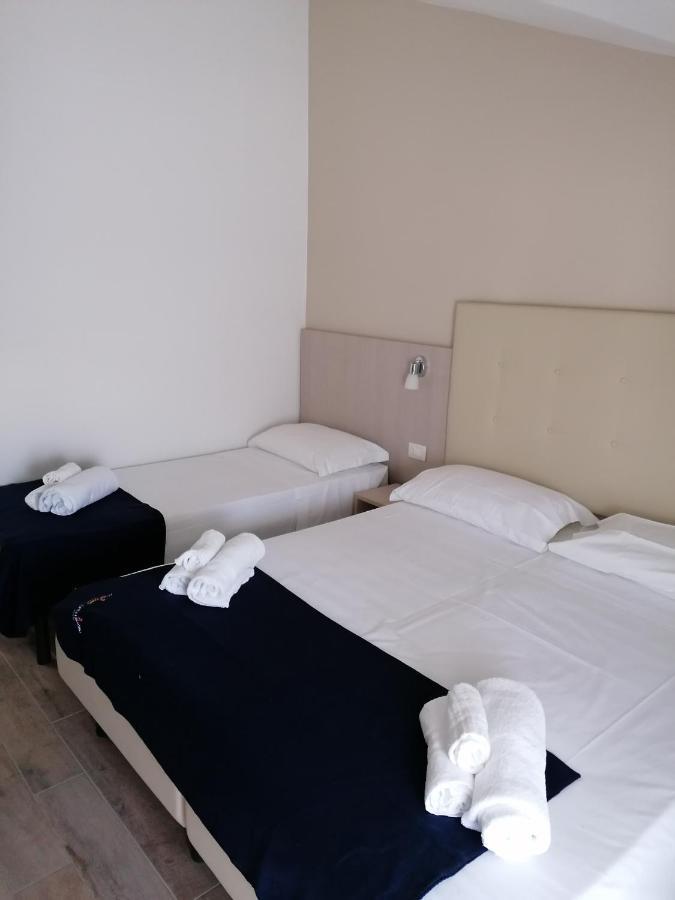 Hotel Luna Rimini Ngoại thất bức ảnh